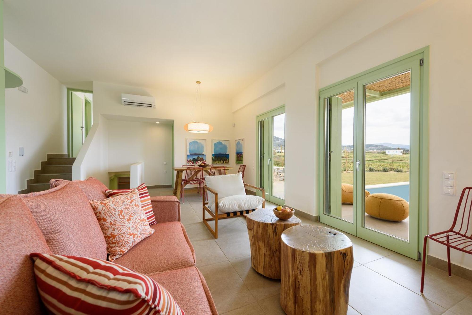 Plioni Villas & Suites 米科利维亚 外观 照片