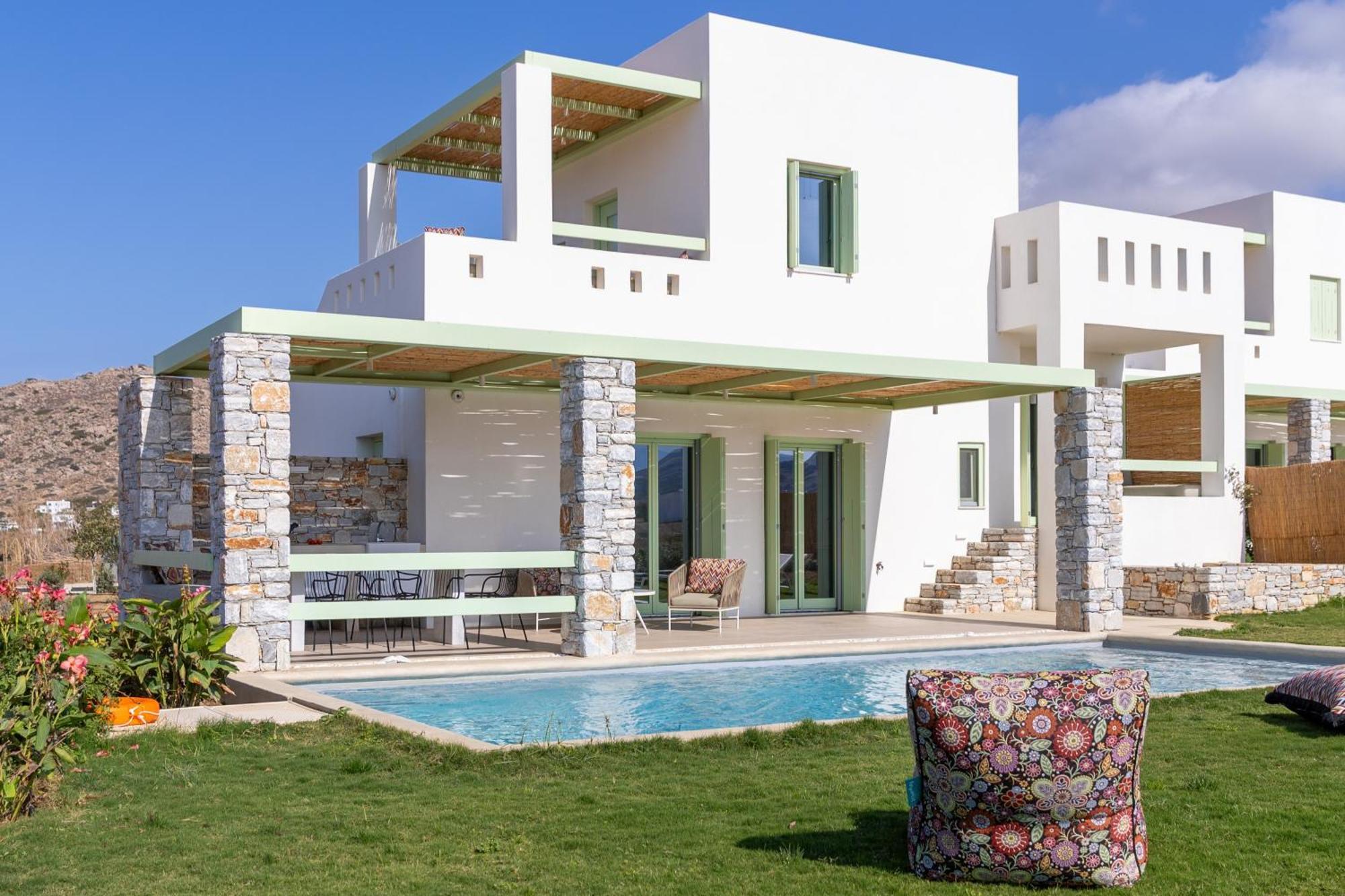 Plioni Villas & Suites 米科利维亚 客房 照片