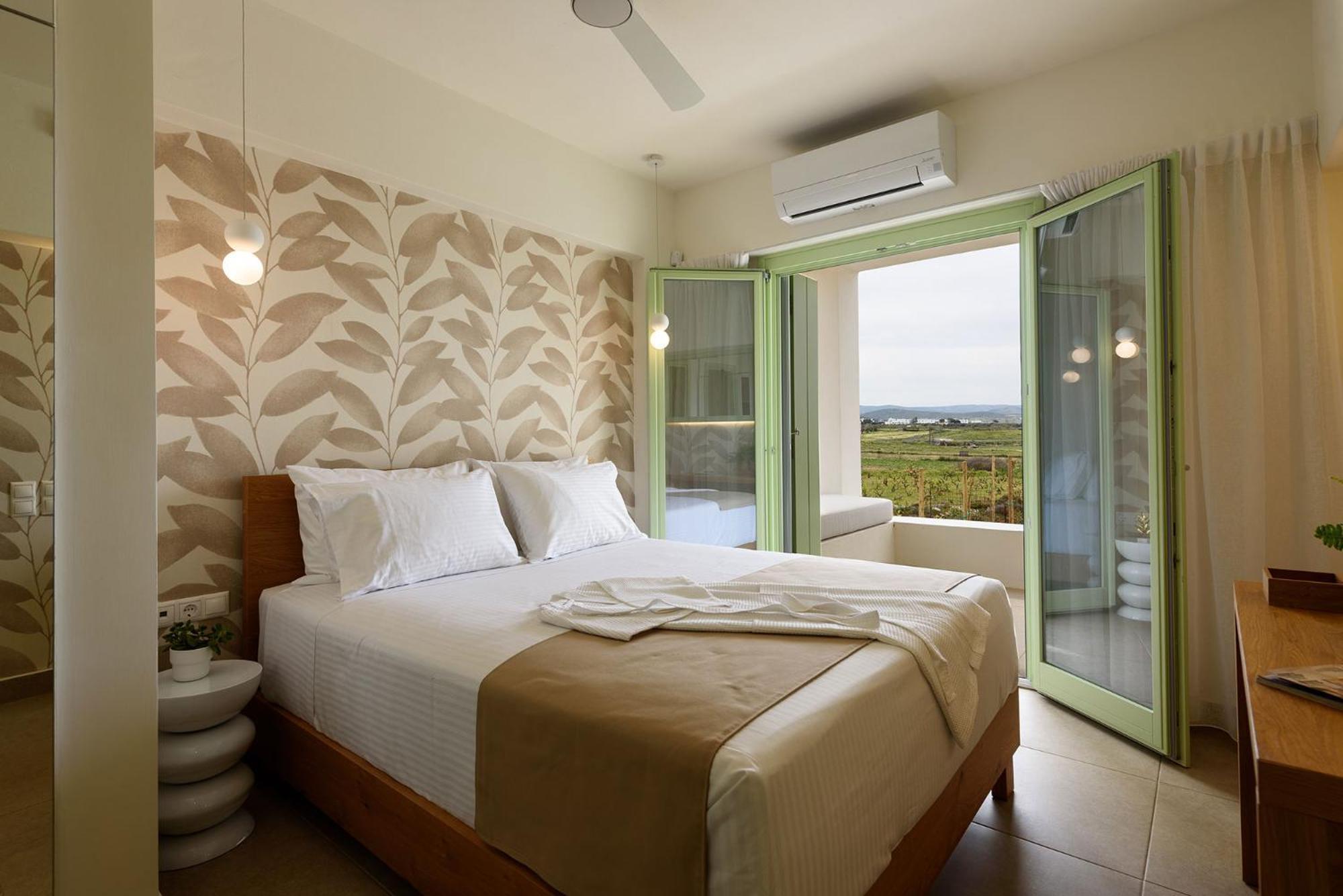 Plioni Villas & Suites 米科利维亚 客房 照片